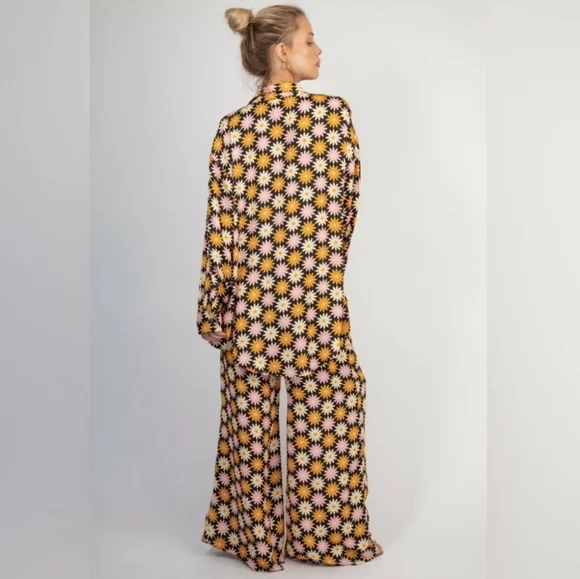 ✌️ Resa Miley 2 Piece Matching Set - Flower Power - Picture 3 of 6